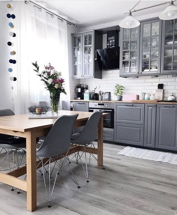 dinningrm-project-031